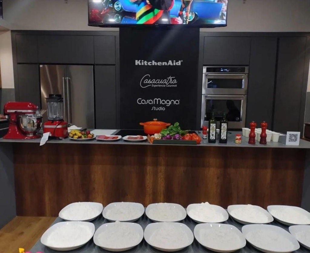 Casa Cuatro: Estudio real de experiencias gourmet, cocina al fuego y talleres culinarios
